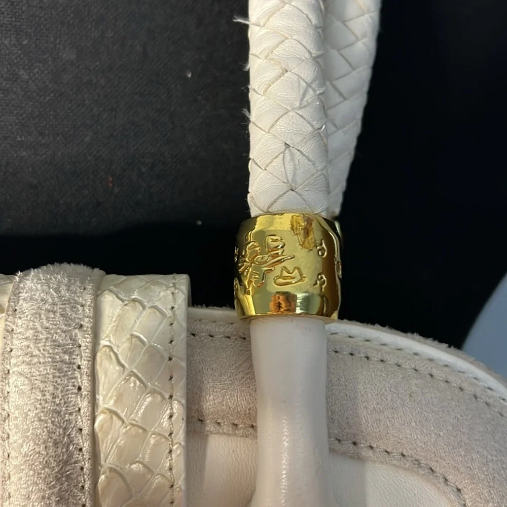 Hot in Hollywood genuine leather purse - Picture 4 of 7